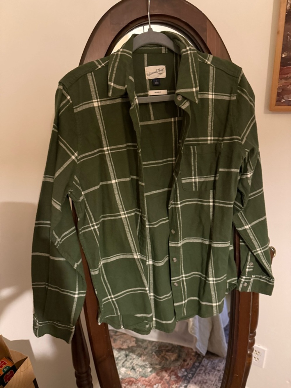 Universal Thread Plaid Button-Up Shirt